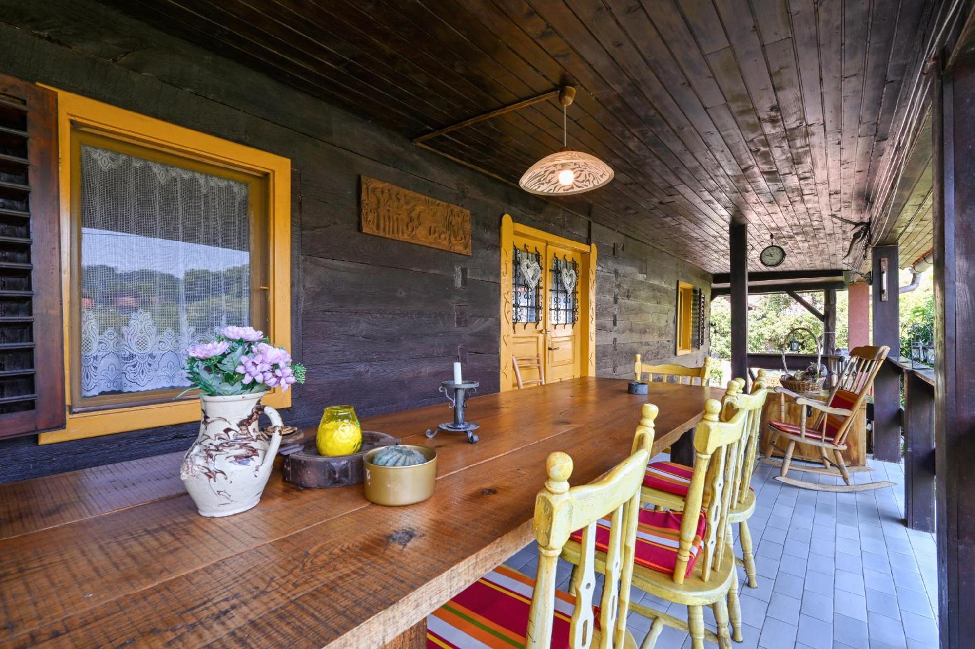Kuca Viola, Traditional Wooden House In Tuhelj Exterior photo