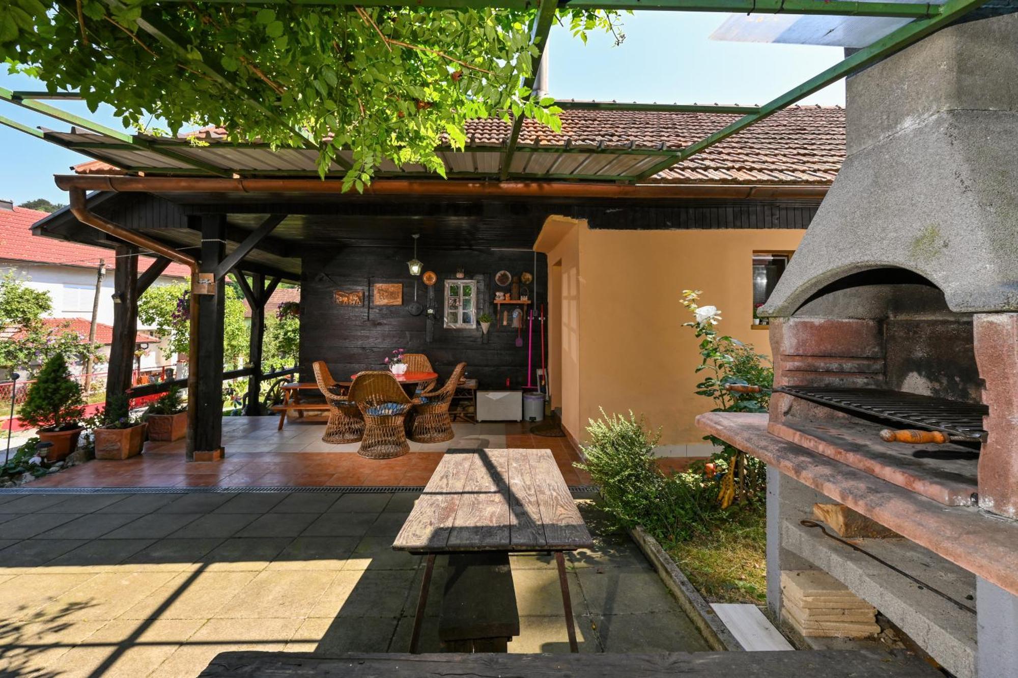 Kuca Viola, Traditional Wooden House In Tuhelj Exterior photo