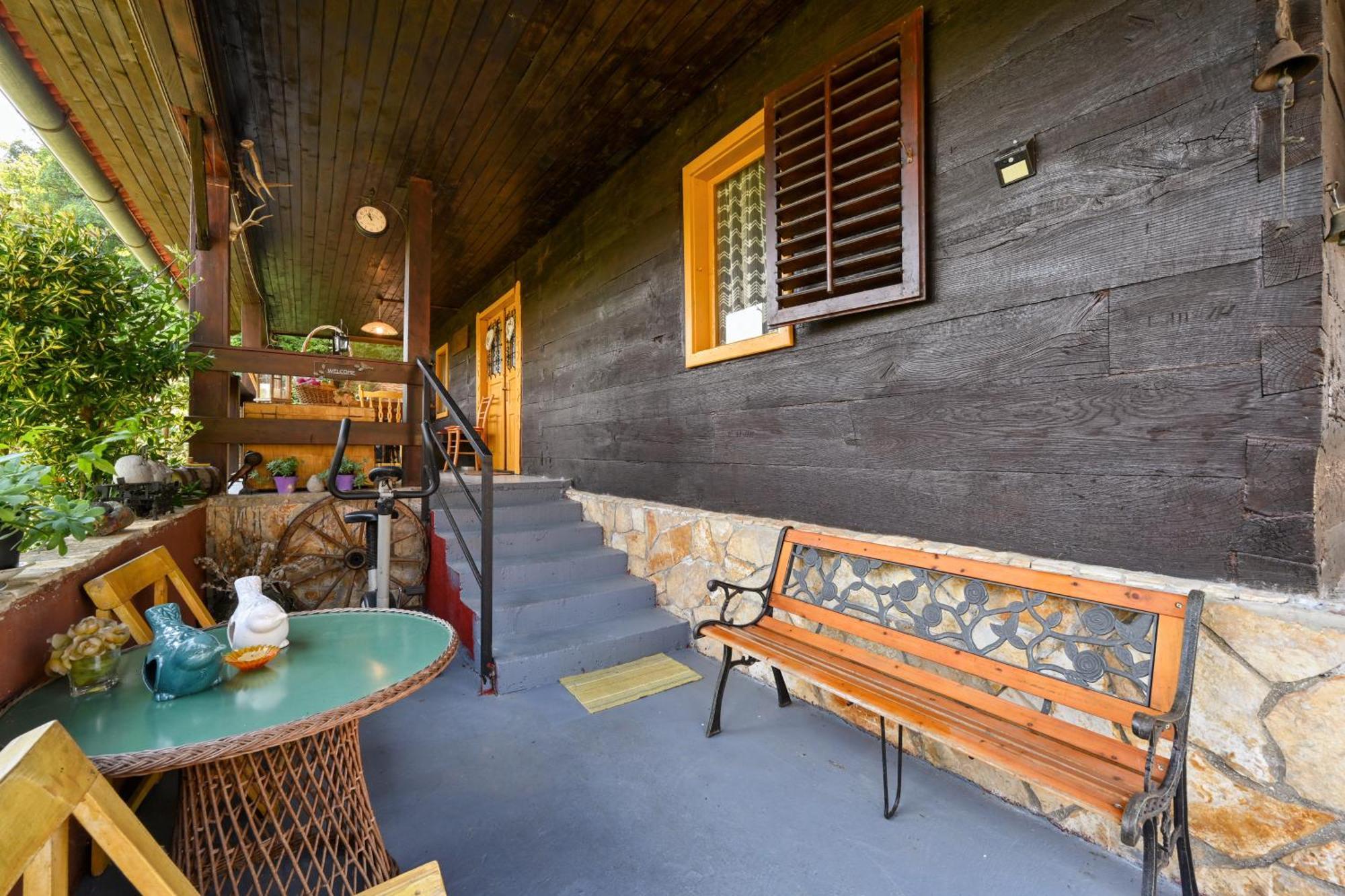 Kuca Viola, Traditional Wooden House In Tuhelj Exterior photo